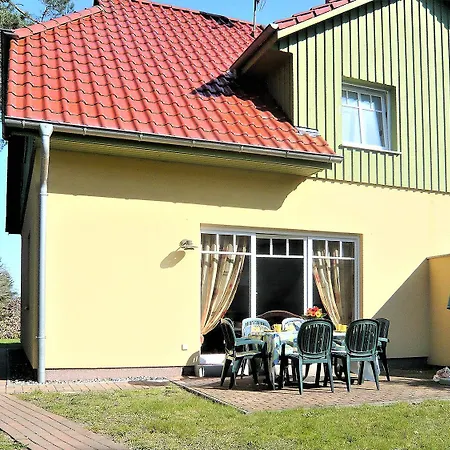Haus Anna Holiday home Prerow